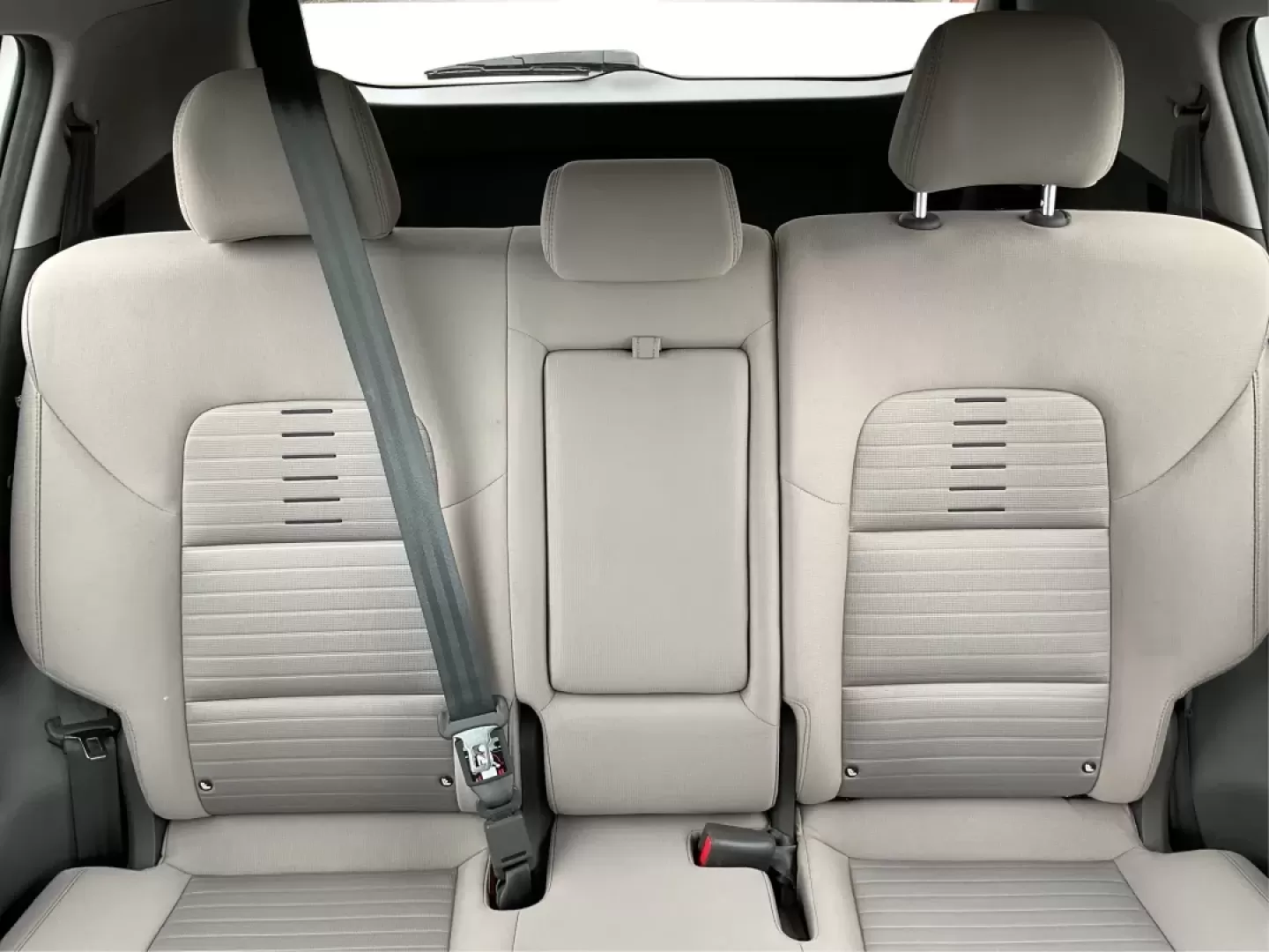 2018 Kia Sportage LX (KNDPMCACXJ7) with an Theta II 2.4L I-4 gasoline direct injection engine, 6A transmission, located at 1099 N County Rd 25A , Troy, OH, 45373, (937) 908-9800, 40.057079, -84.212883 - **Discover Your Next Adventure with the 2018 Kia Sportage LX at Advantage Car and Credit!**<br /> <br /> Are you searching for the perfect vehicle that can seamlessly transition from daily commutes to weekend getaways? Look no further than this stunning 2018 Kia Sportage LX, available now at Advanta - Photo#13