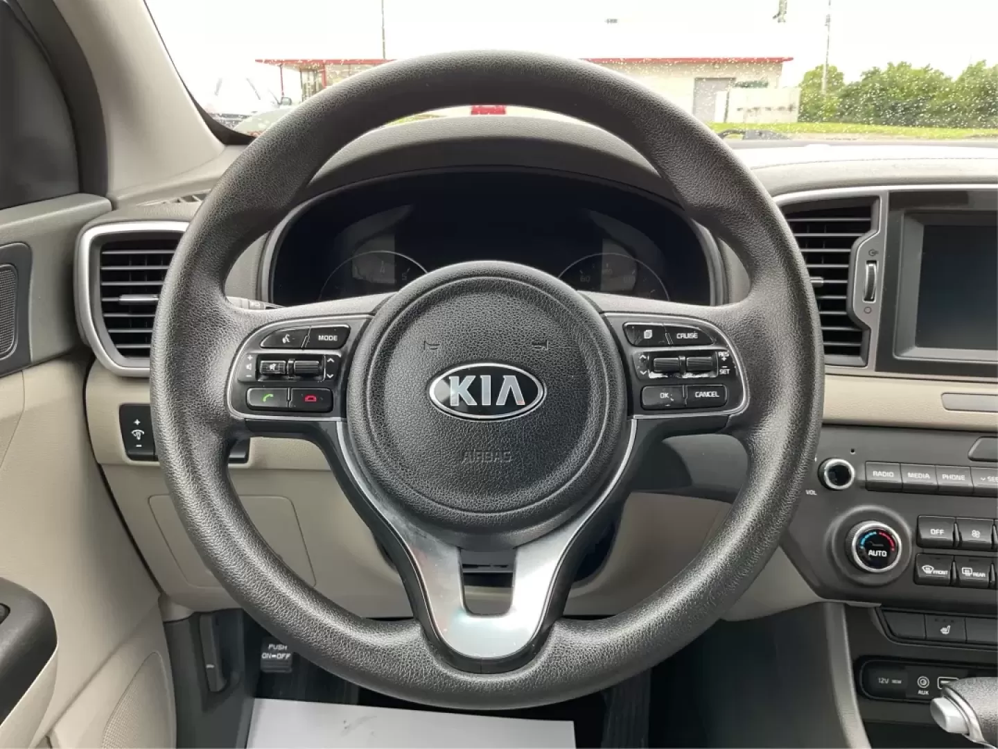 2018 Kia Sportage LX (KNDPMCACXJ7) with an Theta II 2.4L I-4 gasoline direct injection engine, 6A transmission, located at 1099 N County Rd 25A , Troy, OH, 45373, (937) 908-9800, 40.057079, -84.212883 - **Discover Your Next Adventure with the 2018 Kia Sportage LX at Advantage Car and Credit!**<br /> <br /> Are you searching for the perfect vehicle that can seamlessly transition from daily commutes to weekend getaways? Look no further than this stunning 2018 Kia Sportage LX, available now at Advanta - Photo#15