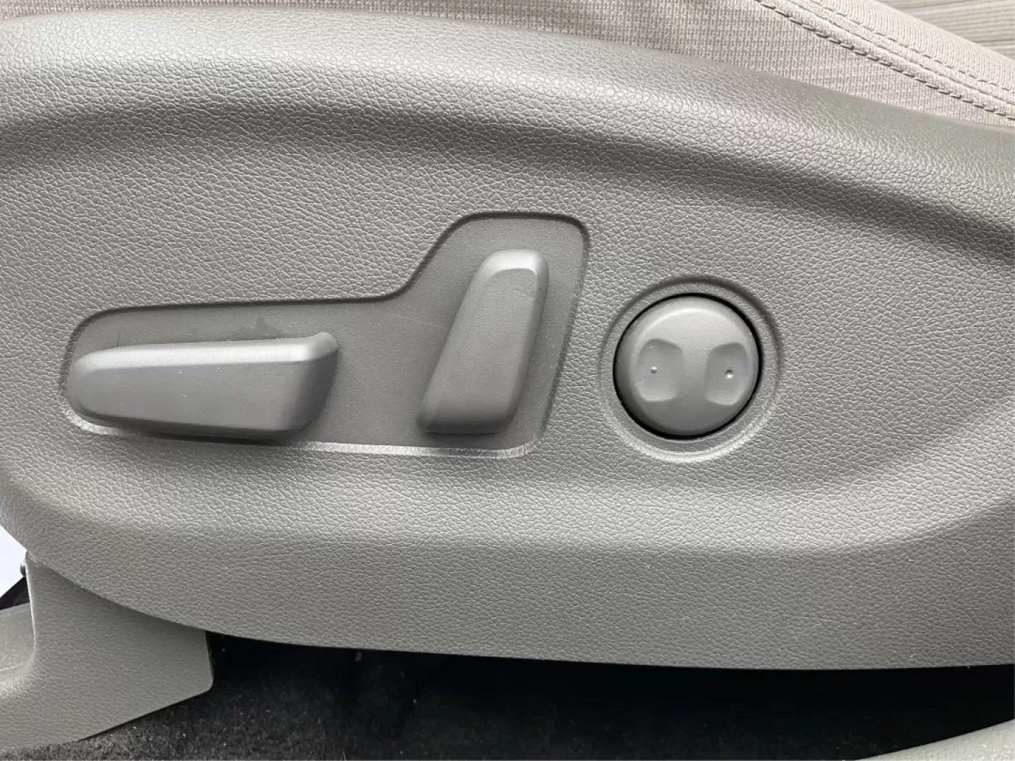 2018 Kia Sportage LX (KNDPMCACXJ7) with an Theta II 2.4L I-4 gasoline direct injection engine, 6A transmission, located at 1099 N County Rd 25A , Troy, OH, 45373, (937) 908-9800, 40.057079, -84.212883 - **Discover Your Next Adventure with the 2018 Kia Sportage LX at Advantage Car and Credit!**<br /> <br /> Are you searching for the perfect vehicle that can seamlessly transition from daily commutes to weekend getaways? Look no further than this stunning 2018 Kia Sportage LX, available now at Advanta - Photo#16