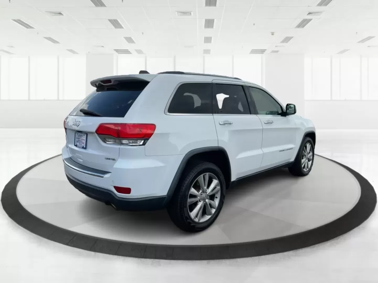 2014 Jeep Grand Cherokee Limited (1C4RJFBGXEC) with an Other engine, located at 1099 N County Rd 25A , Troy, OH, 45373, (937) 908-9800, 40.057079, -84.212883 - **Adventure Awaits: 2014 Jeep Grand Cherokee Limited Perfect for Your Next Family Road Trip!**<br /> <br /> Are you ready to embark on your next adventure? The 2014 Jeep Grand Cherokee Limited is here to elevate your driving experience, whether you're navigating the bustling streets of Fairborn, OH - Photo#2