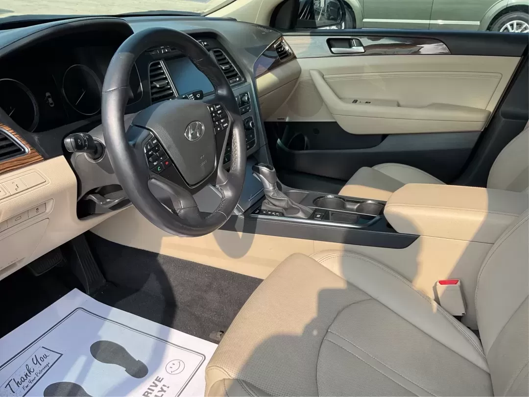 2017 Hyundai Sonata Limited (5NPE34AF4HH) with an 2.4L I-4 gasoline direct injection engine, located at 1230 East Main St, Xenia, OH, 45385, (937) 908-9800, 39.688026, -83.910172 - Are you ready to elevate your daily drive into an adventure? Meet the 2017 Hyundai Sonata Limited, a perfect companion for anyone looking to combine style, comfort, and reliability. Whether you're commuting to work, shuttling the kids to school, or heading out for a weekend getaway, this sedan offer - Photo#9