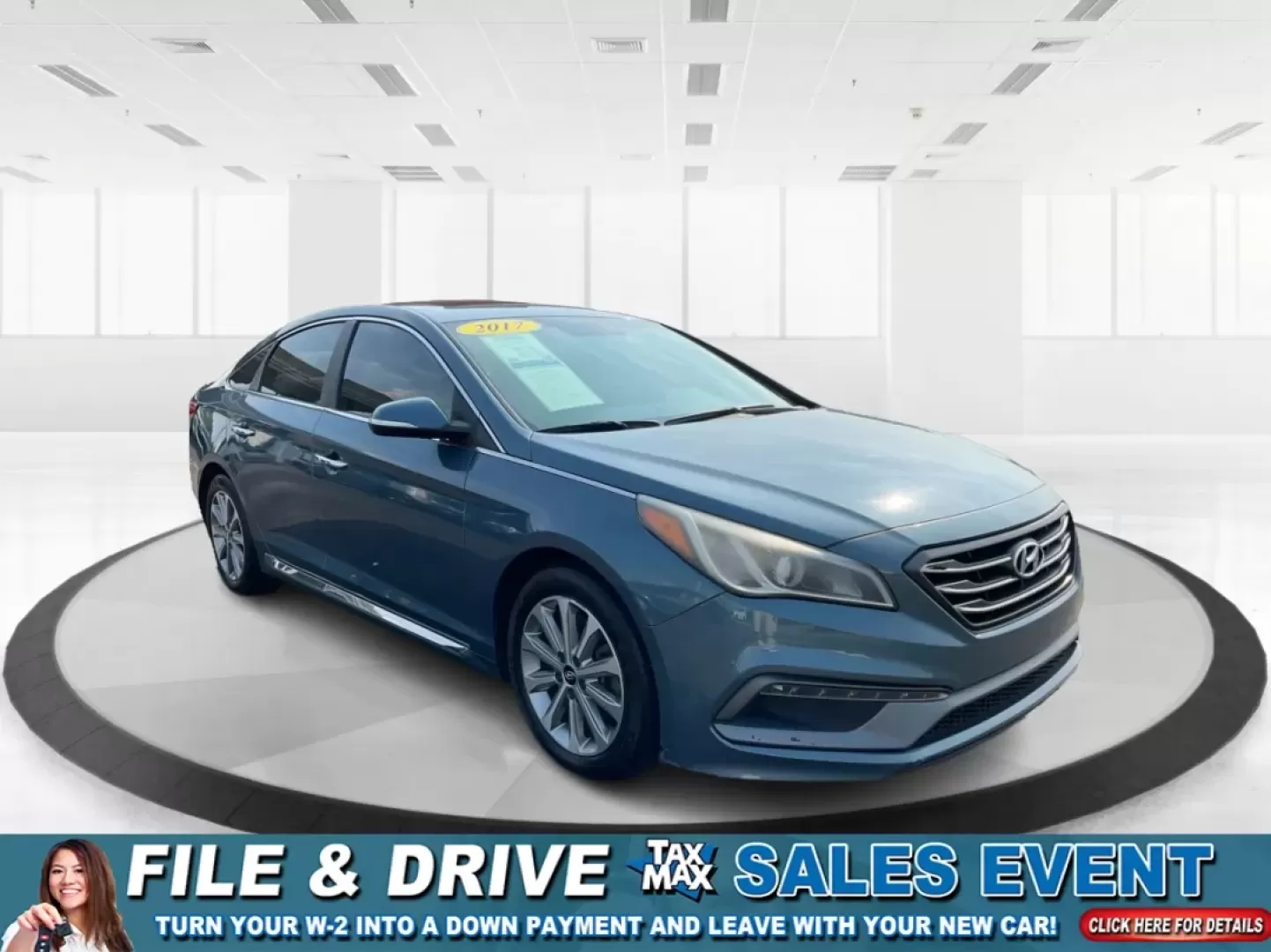 2017 Hyundai Sonata Limited (5NPE34AF4HH) with an 2.4L I-4 gasoline direct injection engine, 6A transmission, located at 1230 East Main St, Xenia, OH, 45385, (937) 908-9800, 39.688026, -83.910172 - Are you ready to elevate your daily drive into an adventure? Meet the 2017 Hyundai Sonata Limited, a perfect companion for anyone looking to combine style, comfort, and reliability. Whether you're commuting to work, shuttling the kids to school, or heading out for a weekend getaway, this sedan offer - Photo#0