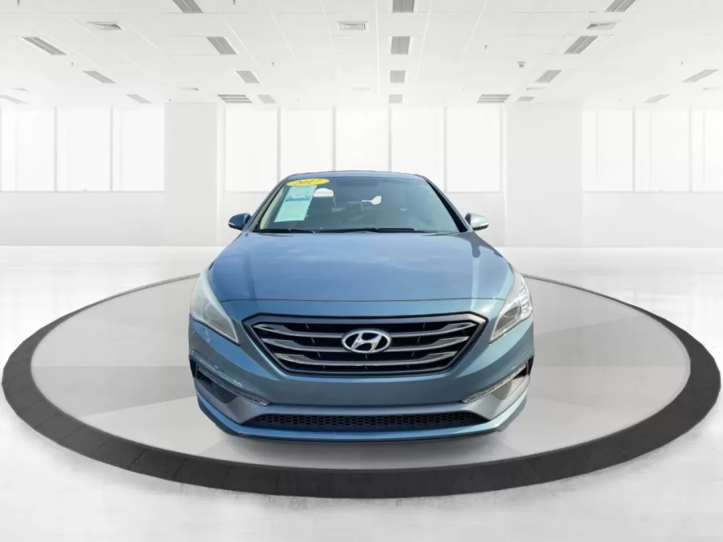 2017 Hyundai Sonata Limited (5NPE34AF4HH) with an 2.4L I-4 gasoline direct injection engine, located at 1099 N County Rd 25A , Troy, OH, 45373, (937) 908-9800, 40.057079, -84.212883 - Are you ready to elevate your daily drive into an adventure? Meet the 2017 Hyundai Sonata Limited, a perfect companion for anyone looking to combine style, comfort, and reliability. Whether you're commuting to work, shuttling the kids to school, or heading out for a weekend getaway, this sedan offer - Photo#7