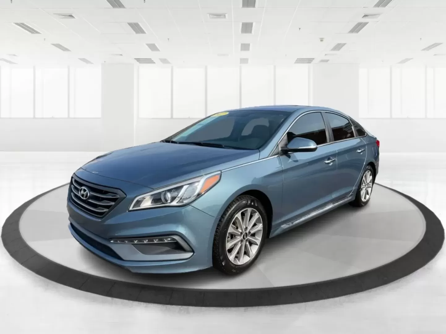 2017 Hyundai Sonata Limited (5NPE34AF4HH) with an 2.4L I-4 gasoline direct injection engine, located at 1099 N County Rd 25A , Troy, OH, 45373, (937) 908-9800, 40.057079, -84.212883 - Are you ready to elevate your daily drive into an adventure? Meet the 2017 Hyundai Sonata Limited, a perfect companion for anyone looking to combine style, comfort, and reliability. Whether you're commuting to work, shuttling the kids to school, or heading out for a weekend getaway, this sedan offer - Photo#8