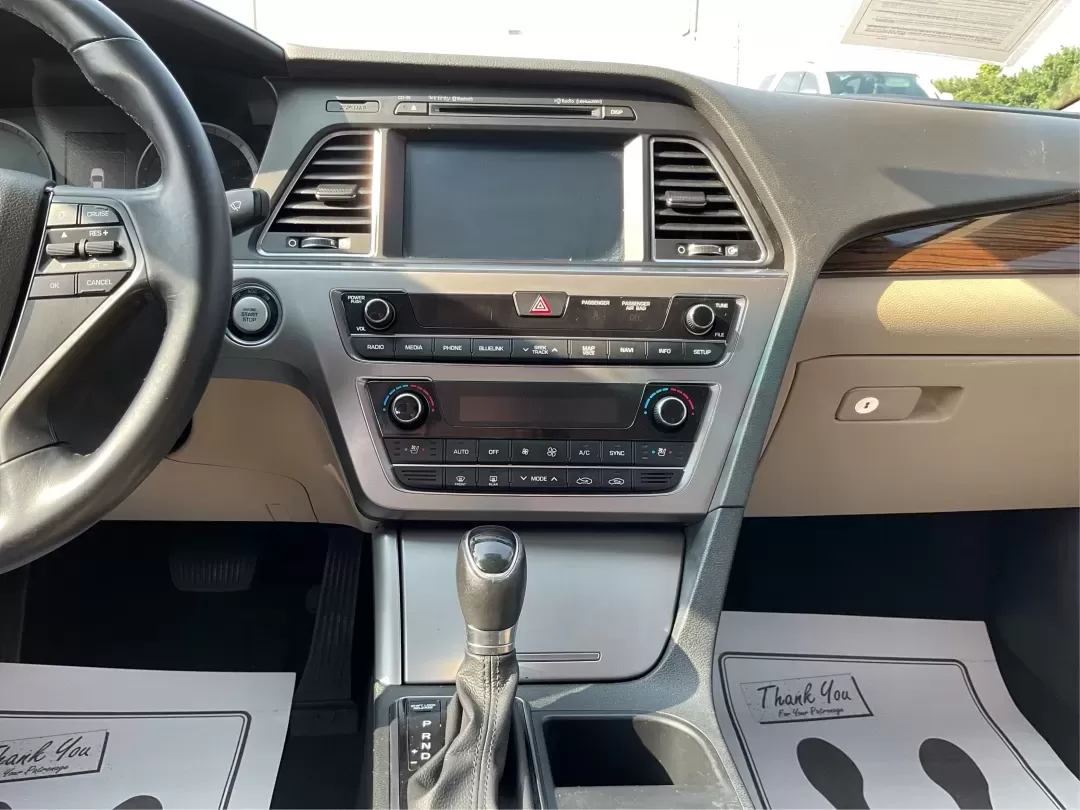 2017 Hyundai Sonata Limited (5NPE34AF4HH) with an 2.4L I-4 gasoline direct injection engine, located at 1951 S Dayton Lakeview Rd., New Carlisle, OH, 45344, (937) 908-9800, 39.890999, -84.050255 - Are you ready to elevate your daily drive into an adventure? Meet the 2017 Hyundai Sonata Limited, a perfect companion for anyone looking to combine style, comfort, and reliability. Whether you're commuting to work, shuttling the kids to school, or heading out for a weekend getaway, this sedan offer - Photo#13