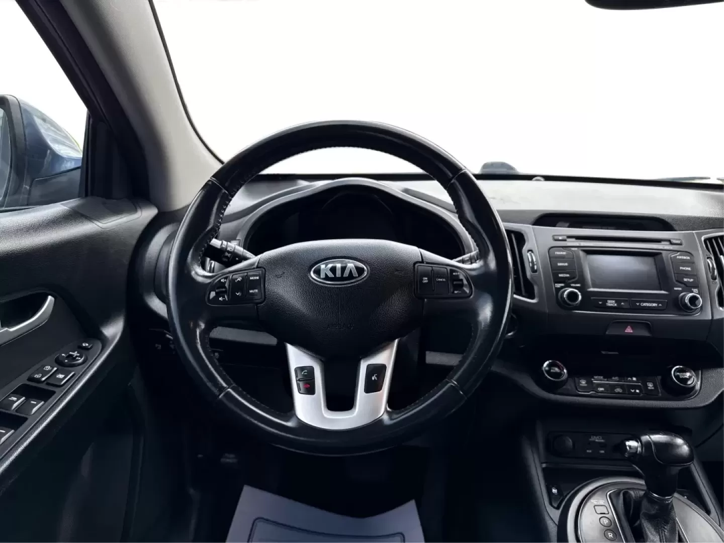 2013 Kia Sportage EX (KNDPCCA25D7) with an 2.4L I-4 DOHC engine, located at 1099 N County Rd 25A , Troy, OH, 45373, (937) 908-9800, 40.057079, -84.212883 - **Elevate Your Adventures with the 2013 Kia Sportage EX - Perfect for Every Journey!**<br /> <br /> Are you ready to take your daily commutes and weekend getaways to the next level? Look no further than this 2013 Kia Sportage EX, available now at Advantage Car and Credit in Fairborn, OH. This versat - Photo#21