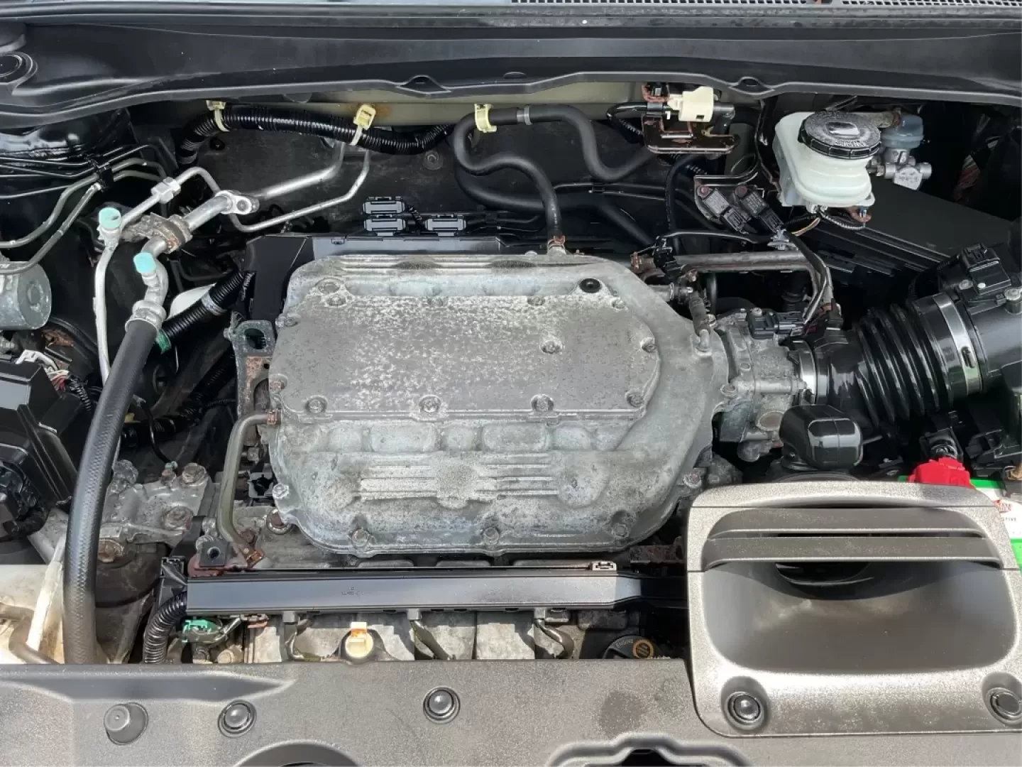 2014 Acura RDX Base (5J8TB3H39EL) with an Other engine, located at 8750 N County Rd 25A, Piqua, OH, 45356, (937) 908-9800, 40.164391, -84.232513 - Unleash the perfect blend of comfort and versatility with the 2014 Acura RDX, a crossover that caters to both your daily grind and weekend adventures. Whether you're a growing family seeking spaciousness, a commuter looking for reliability, or a weekend warrior ready for road trips, this vehicle has - Photo#11