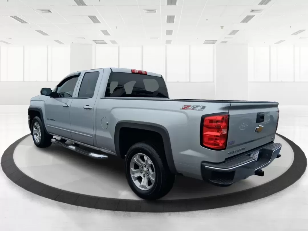 2015 Silver Chevrolet Silverado 1500 LT Double Cab 4WD (1GCVKREC6FZ) with an 5.3L V8 OHV 16V engine, 6-Speed Automatic transmission, located at 1951 S Dayton Lakeview Rd., New Carlisle, OH, 45344, (937) 908-9800, 39.890999, -84.050255 - Picture your next weekend: you've got a project list to tackle, a trailer to hook up, and a quick escape planned after work-maybe a run out toward Springfield or a backroad cruise near the Mad River. If you need a truck that fits real life in Clark County, this **2015 Chevrolet Silverado 1500 LT Dou - Photo#4