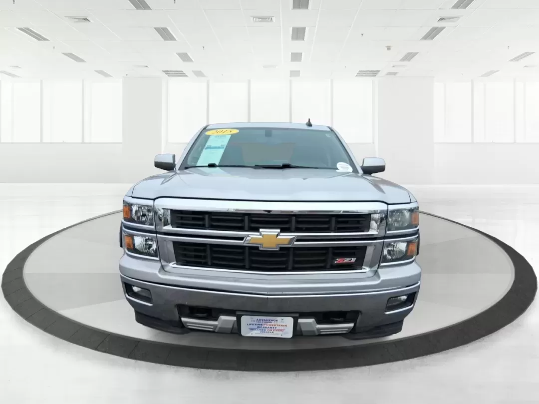 2015 Silver Chevrolet Silverado 1500 LT Double Cab 4WD (1GCVKREC6FZ) with an 5.3L V8 OHV 16V engine, 6-Speed Automatic transmission, located at 1951 S Dayton Lakeview Rd., New Carlisle, OH, 45344, (937) 908-9800, 39.890999, -84.050255 - Picture your next weekend: you've got a project list to tackle, a trailer to hook up, and a quick escape planned after work-maybe a run out toward Springfield or a backroad cruise near the Mad River. If you need a truck that fits real life in Clark County, this **2015 Chevrolet Silverado 1500 LT Dou - Photo#7
