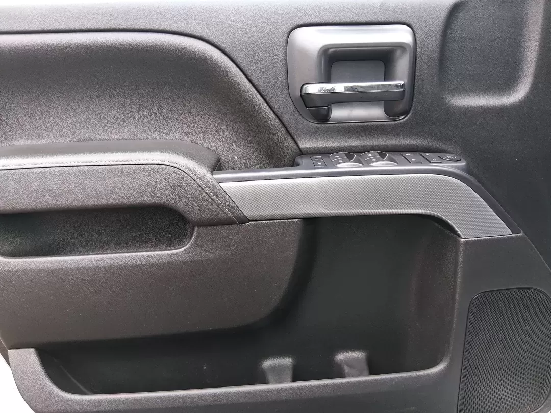 2015 Silver Chevrolet Silverado 1500 LT Double Cab 4WD (1GCVKREC6FZ) with an 5.3L V8 OHV 16V engine, 6-Speed Automatic transmission, located at 1951 S Dayton Lakeview Rd., New Carlisle, OH, 45344, (937) 908-9800, 39.890999, -84.050255 - Picture your next weekend: you've got a project list to tackle, a trailer to hook up, and a quick escape planned after work-maybe a run out toward Springfield or a backroad cruise near the Mad River. If you need a truck that fits real life in Clark County, this **2015 Chevrolet Silverado 1500 LT Dou - Photo#18