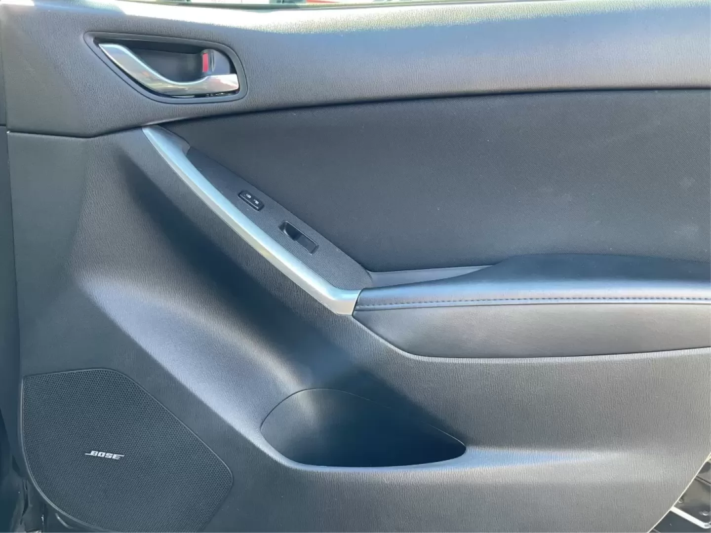 2014 Jet Black Mica Mazda CX-5 Touring AWD (JM3KE4CY2E0) with an 2.5L L4 DOHC 16V engine, 6-Speed Automatic transmission, located at 880 E. National Road, Vandalia, OH, 45377, (937) 908-9800, 39.891918, -84.183594 - **Explore the Open Road in the 2014 Mazda CX-5 Touring AWD from Advantage Car and Credit - Troy!**<br /> <br /> Are you ready to elevate your driving experience? Whether you're a growing family seeking a reliable SUV for weekend adventures, a commuter looking for comfort on long drives, or a budget- - Photo#19