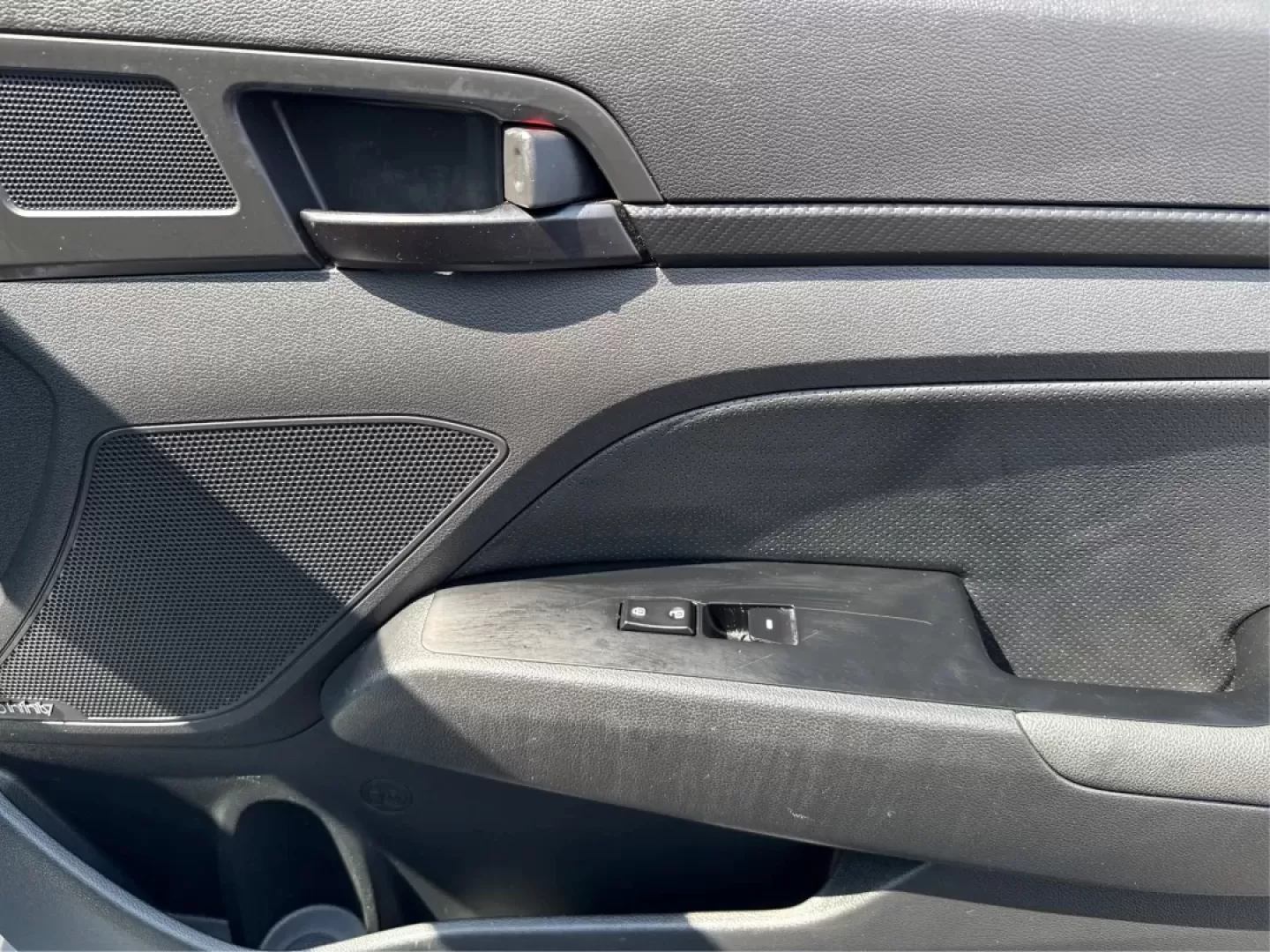 2018 Hyundai Elantra Sport (KMHD04LB6JU) with an 1.6L I-4 gasoline direct injection engine, located at 1099 N County Rd 25A , Troy, OH, 45373, (937) 908-9800, 40.057079, -84.212883 - ### Elevate Your Daily Commute with the 2018 Hyundai Elantra Sport at Advantage Car and Credit!<br /> <br /> Are you ready to enhance your daily life with a reliable vehicle that balances performance, comfort, and style? Look no further than the stunning 2018 Hyundai Elantra Sport, available now at - Photo#20