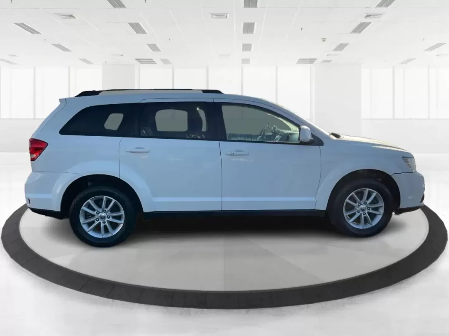 2014 Pearl White Tri-Coat Dodge Journey SXT (3C4PDCBG0ET) with an 3.6L V6 DOHC 24V engine, 6-Speed Automatic transmission, located at 1099 N County Rd 25A , Troy, OH, 45373, (937) 908-9800, 40.057079, -84.212883 - Are you looking for the perfect blend of comfort, versatility, and reliability for your family adventures? Look no further than the 2014 Dodge Journey SXT, available now at Advantage Car and Credit in Troy, OH. This well-equipped SUV is ideal for growing families, weekend road trips, or anyone who n - Photo#1