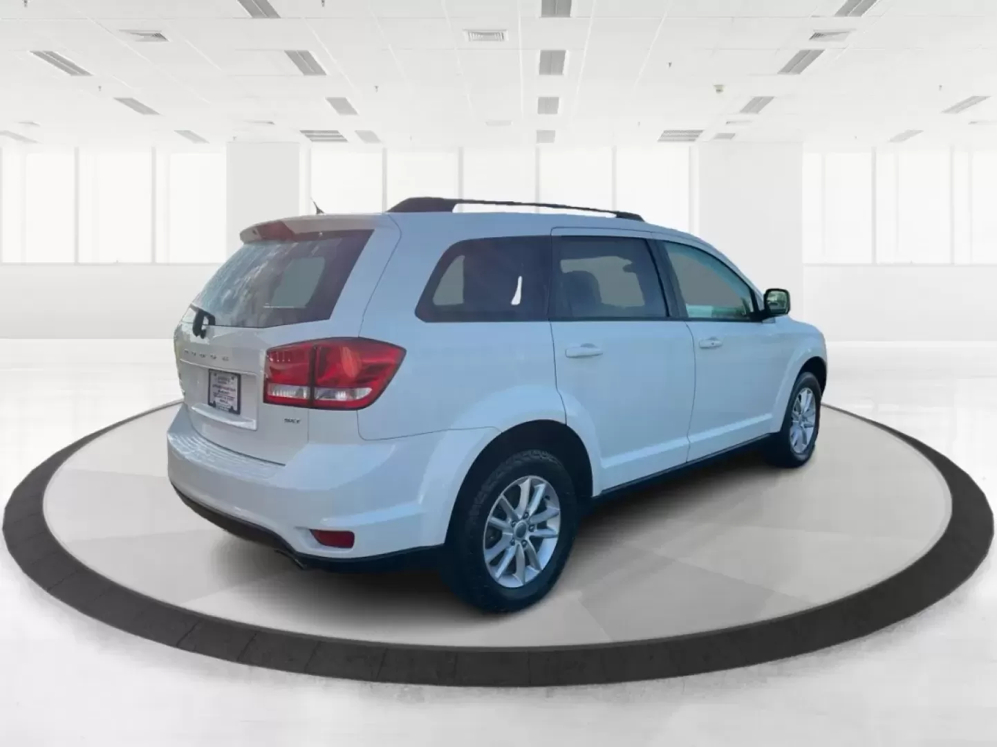 2014 Pearl White Tri-Coat Dodge Journey SXT (3C4PDCBG0ET) with an 3.6L V6 DOHC 24V engine, 6-Speed Automatic transmission, located at 1099 N County Rd 25A , Troy, OH, 45373, (937) 908-9800, 40.057079, -84.212883 - Are you looking for the perfect blend of comfort, versatility, and reliability for your family adventures? Look no further than the 2014 Dodge Journey SXT, available now at Advantage Car and Credit in Troy, OH. This well-equipped SUV is ideal for growing families, weekend road trips, or anyone who n - Photo#2