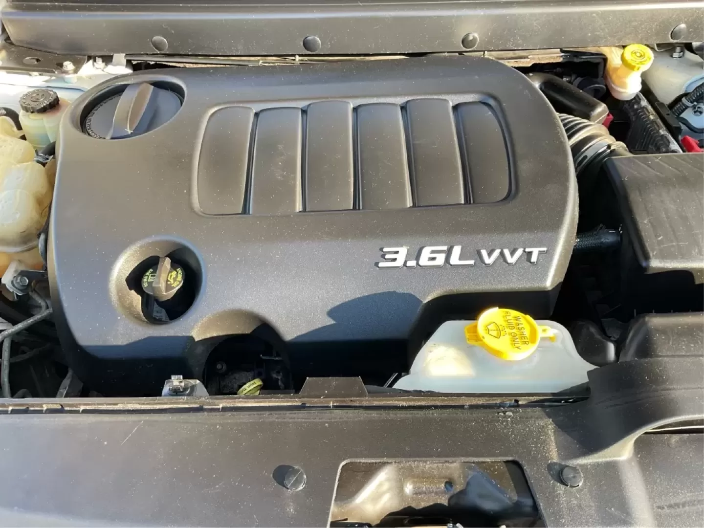 2014 Pearl White Tri-Coat Dodge Journey SXT (3C4PDCBG0ET) with an 3.6L V6 DOHC 24V engine, 6-Speed Automatic transmission, located at 1099 N County Rd 25A , Troy, OH, 45373, (937) 908-9800, 40.057079, -84.212883 - Are you looking for the perfect blend of comfort, versatility, and reliability for your family adventures? Look no further than the 2014 Dodge Journey SXT, available now at Advantage Car and Credit in Troy, OH. This well-equipped SUV is ideal for growing families, weekend road trips, or anyone who n - Photo#11