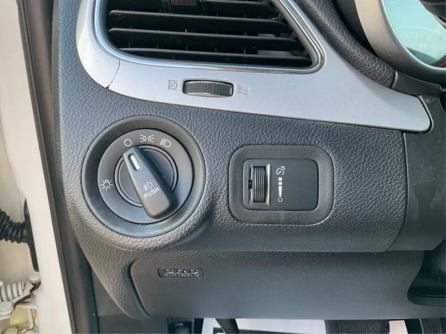 2014 Pearl White Tri-Coat Dodge Journey SXT (3C4PDCBG0ET) with an 3.6L V6 DOHC 24V engine, 6-Speed Automatic transmission, located at 1099 N County Rd 25A , Troy, OH, 45373, (937) 908-9800, 40.057079, -84.212883 - Are you looking for the perfect blend of comfort, versatility, and reliability for your family adventures? Look no further than the 2014 Dodge Journey SXT, available now at Advantage Car and Credit in Troy, OH. This well-equipped SUV is ideal for growing families, weekend road trips, or anyone who n - Photo#17