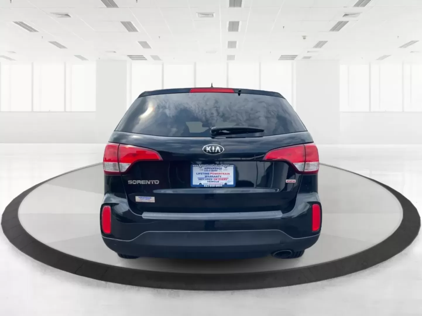 2015 Kia Sorento LX (5XYKT3A60FG) with an 2.4L I-4 gasoline direct injection engine, located at 1184 Kauffman Ave, Fairborn, OH, 45324, (937) 908-9800, 39.807072, -84.030914 - ### Discover Adventure with the 2015 Kia Sorento LX - Your Perfect Family SUV!<br /> <br /> Are you seeking the ideal vehicle for weekend getaways or daily commutes? Look no further! The 2015 Kia Sorento LX is the perfect SUV for growing families and adventure-seekers alike. With its spacious interi - Photo#3