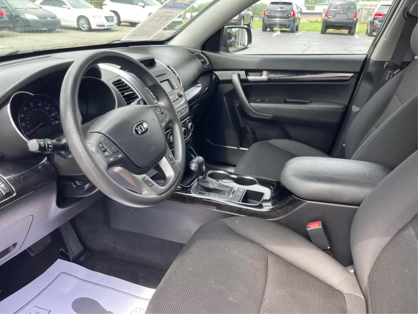 2015 Kia Sorento LX (5XYKT3A60FG) with an 2.4L I-4 gasoline direct injection engine, located at 1184 Kauffman Ave, Fairborn, OH, 45324, (937) 908-9800, 39.807072, -84.030914 - ### Discover Adventure with the 2015 Kia Sorento LX - Your Perfect Family SUV!<br /> <br /> Are you seeking the ideal vehicle for weekend getaways or daily commutes? Look no further! The 2015 Kia Sorento LX is the perfect SUV for growing families and adventure-seekers alike. With its spacious interi - Photo#9