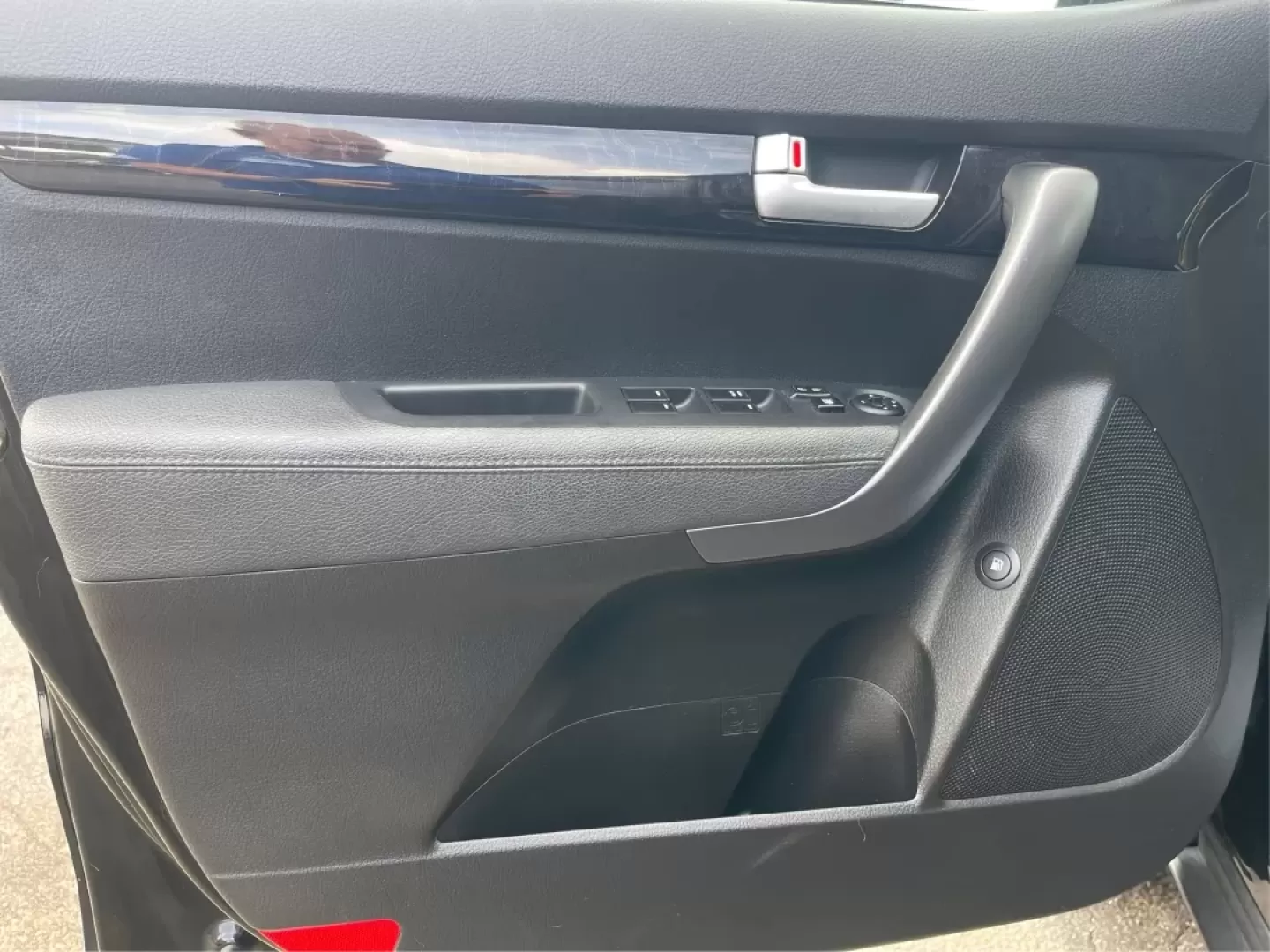 2015 Kia Sorento LX (5XYKT3A60FG) with an 2.4L I-4 gasoline direct injection engine, located at 1184 Kauffman Ave, Fairborn, OH, 45324, (937) 908-9800, 39.807072, -84.030914 - ### Discover Adventure with the 2015 Kia Sorento LX - Your Perfect Family SUV!<br /> <br /> Are you seeking the ideal vehicle for weekend getaways or daily commutes? Look no further! The 2015 Kia Sorento LX is the perfect SUV for growing families and adventure-seekers alike. With its spacious interi - Photo#19