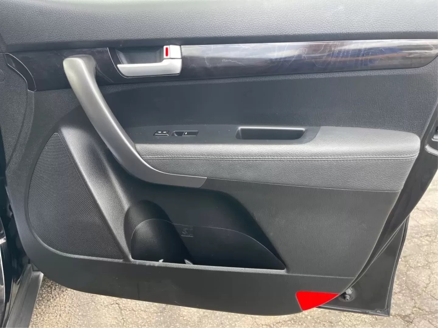 2015 Kia Sorento LX (5XYKT3A60FG) with an 2.4L I-4 gasoline direct injection engine, located at 1184 Kauffman Ave, Fairborn, OH, 45324, (937) 908-9800, 39.807072, -84.030914 - ### Discover Adventure with the 2015 Kia Sorento LX - Your Perfect Family SUV!<br /> <br /> Are you seeking the ideal vehicle for weekend getaways or daily commutes? Look no further! The 2015 Kia Sorento LX is the perfect SUV for growing families and adventure-seekers alike. With its spacious interi - Photo#20