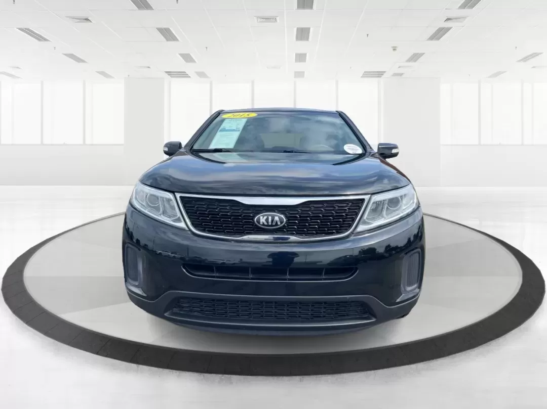 2015 Kia Sorento LX (5XYKT3A60FG) with an 2.4L I-4 gasoline direct injection engine, located at 4508 South Dixie Dr, Moraine, OH, 45439, (937) 908-9800, 39.689976, -84.218452 - ### Discover Adventure with the 2015 Kia Sorento LX - Your Perfect Family SUV!<br /> <br /> Are you seeking the ideal vehicle for weekend getaways or daily commutes? Look no further! The 2015 Kia Sorento LX is the perfect SUV for growing families and adventure-seekers alike. With its spacious interi - Photo#7