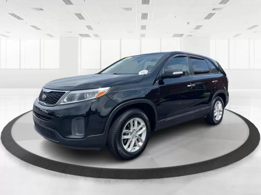 2015 Kia Sorento LX (5XYKT3A60FG) with an 2.4L I-4 gasoline direct injection engine, located at 4508 South Dixie Dr, Moraine, OH, 45439, (937) 908-9800, 39.689976, -84.218452 - ### Discover Adventure with the 2015 Kia Sorento LX - Your Perfect Family SUV!<br /> <br /> Are you seeking the ideal vehicle for weekend getaways or daily commutes? Look no further! The 2015 Kia Sorento LX is the perfect SUV for growing families and adventure-seekers alike. With its spacious interi - Photo#8