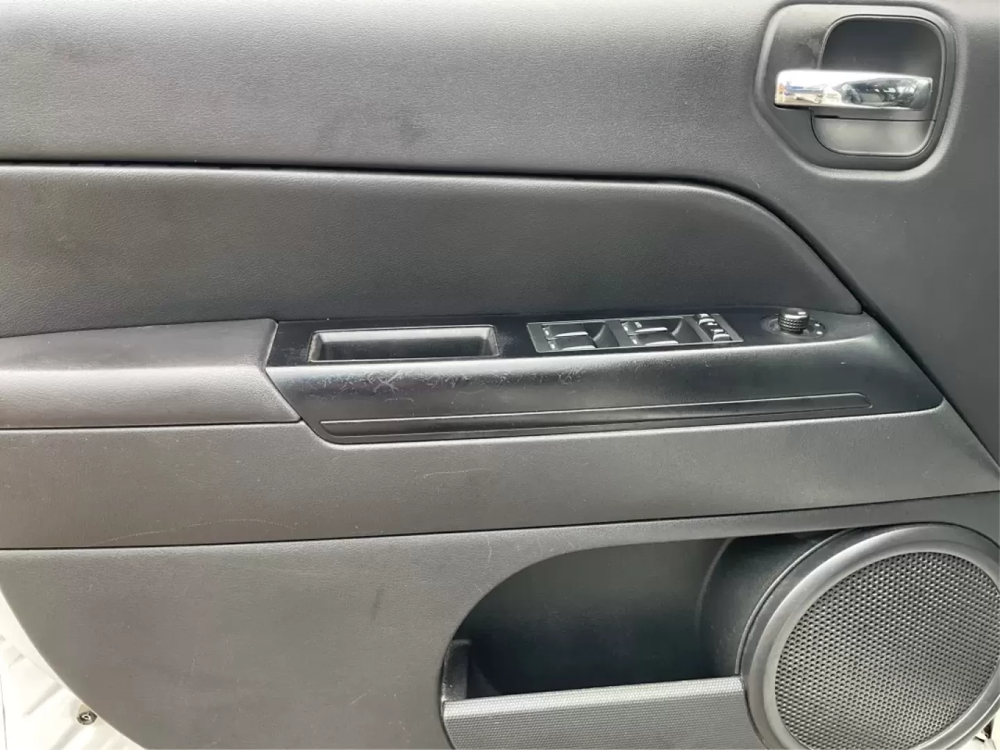 2017 Jeep Patriot Sport FWD (1C4NJPBA4HD) with an Other engine, located at 8750 N County Rd 25A, Piqua, OH, 45356, (937) 908-9800, 40.164391, -84.232513 - Are you ready to elevate your adventures with a versatile SUV that suits both your daily commute and weekend getaways? Look no further than this stunning **2017 Jeep Patriot Sport FWD**, available at **Advantage Car and Credit**, your premier **Buy Here Pay Here dealership** located at **1184 Kauffm - Photo#17