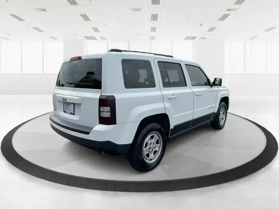 2017 Jeep Patriot Sport FWD (1C4NJPBA4HD) with an 2.0L L4 DOHC 16V engine, Continuously Variable Transmission (CVT) transmission, located at 4508 South Dixie Dr, Moraine, OH, 45439, (937) 908-9800, 39.689976, -84.218452 - Are you ready to elevate your adventures with a versatile SUV that suits both your daily commute and weekend getaways? Look no further than this stunning **2017 Jeep Patriot Sport FWD**, available at **Advantage Car and Credit**, your premier **Buy Here Pay Here dealership** located at **1184 Kauffm - Photo#2