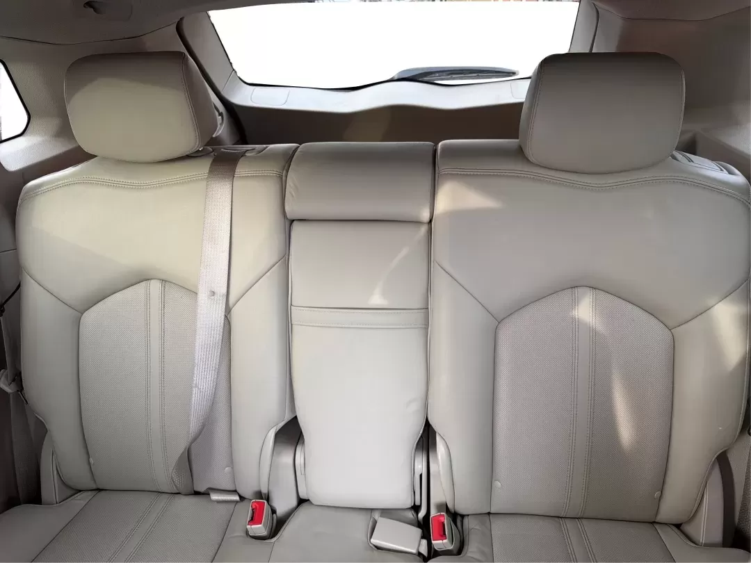 2013 White Cadillac SRX Luxury Collection (3GYFNCE32DS) with an 3.6L V6 DOHC 24V FFV engine, 6-Speed Automatic transmission, located at 1184 Kauffman Ave, Fairborn, OH, 45324, (937) 908-9800, 39.807072, -84.030914 - ### Elevate Your Everyday with the 2013 Cadillac SRX Luxury Collection <br /> <br /> Are you searching for the perfect vehicle to enhance your family's lifestyle or your daily commute? Look no further than the stunning 2013 Cadillac SRX Luxury Collection, available now at Advantage Car and Credit in - Photo#14