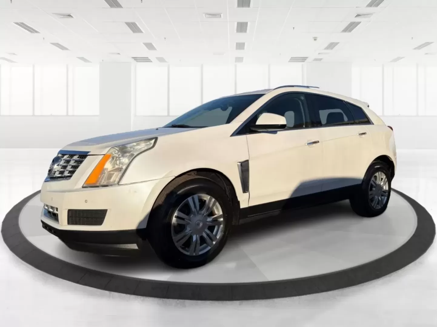 2013 White Cadillac SRX Luxury Collection (3GYFNCE32DS) with an 3.6L V6 DOHC 24V FFV engine, 6-Speed Automatic transmission, located at 401 Woodman Dr, Riverside, OH, 45431, (937) 908-9800, 39.760899, -84.123421 - ### Elevate Your Everyday with the 2013 Cadillac SRX Luxury Collection <br /> <br /> Are you searching for the perfect vehicle to enhance your family's lifestyle or your daily commute? Look no further than the stunning 2013 Cadillac SRX Luxury Collection, available now at Advantage Car and Credit in - Photo#8