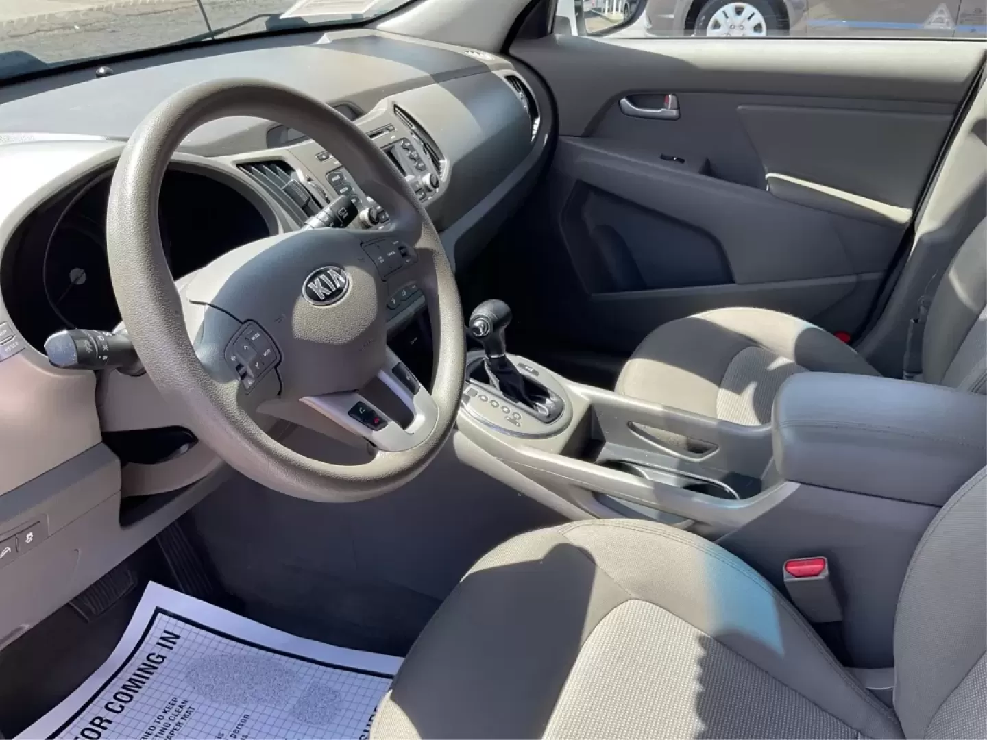 2015 Kia Sportage LX (KNDPBCAC7F7) with an Other engine, located at 1230 East Main St, Xenia, OH, 45385, (937) 908-9800, 39.688026, -83.910172 - **Explore the Open Road with the 2015 Kia Sportage LX Perfect for Your Next Adventure!**<br /> <br /> Imagine hitting the open road with your loved ones, whether it's a weekend getaway or a daily commute. The 2015 Kia Sportage LX, available at Advantage Car and Credit in Fairborn, OH, is the ideal - Photo#9
