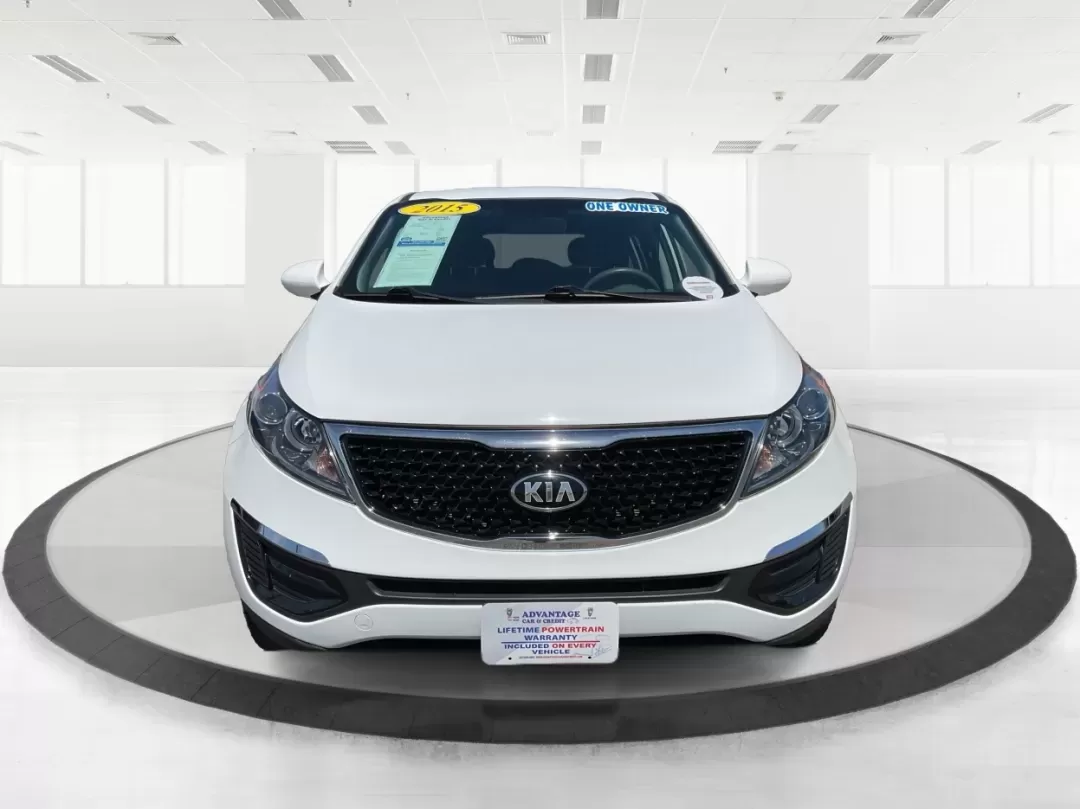 2015 Kia Sportage LX (KNDPBCAC7F7) with an Other engine, located at 880 E. National Road, Vandalia, OH, 45377, (937) 908-9800, 39.891918, -84.183594 - **Explore the Open Road with the 2015 Kia Sportage LX Perfect for Your Next Adventure!**<br /> <br /> Imagine hitting the open road with your loved ones, whether it's a weekend getaway or a daily commute. The 2015 Kia Sportage LX, available at Advantage Car and Credit in Fairborn, OH, is the ideal - Photo#7