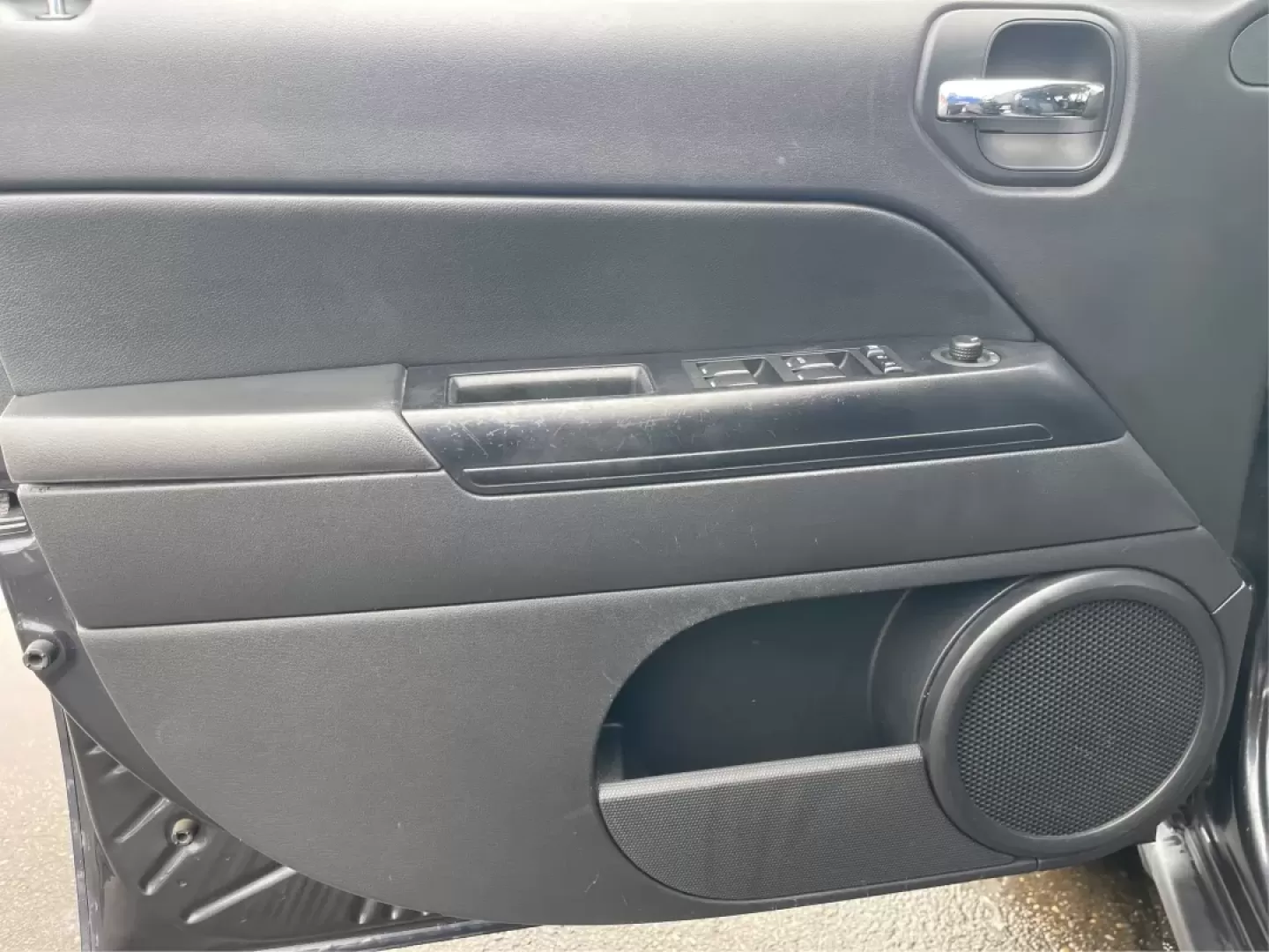 2016 Gray Jeep Patriot Latitude 4WD (1C4NJRFB0GD) with an 2.4L L4 DOHC 16V engine, located at 1951 S Dayton Lakeview Rd., New Carlisle, OH, 45344, (937) 908-9800, 39.890999, -84.050255 - **Unleash the Adventurer in You with the 2016 Jeep Patriot Latitude 4WD!**<br /> <br /> Looking for the perfect vehicle to complement your active lifestyle? Whether you're navigating daily commutes, heading out for weekend getaways, or tackling off-road adventures, the 2016 Jeep Patriot Latitude 4WD - Photo#17