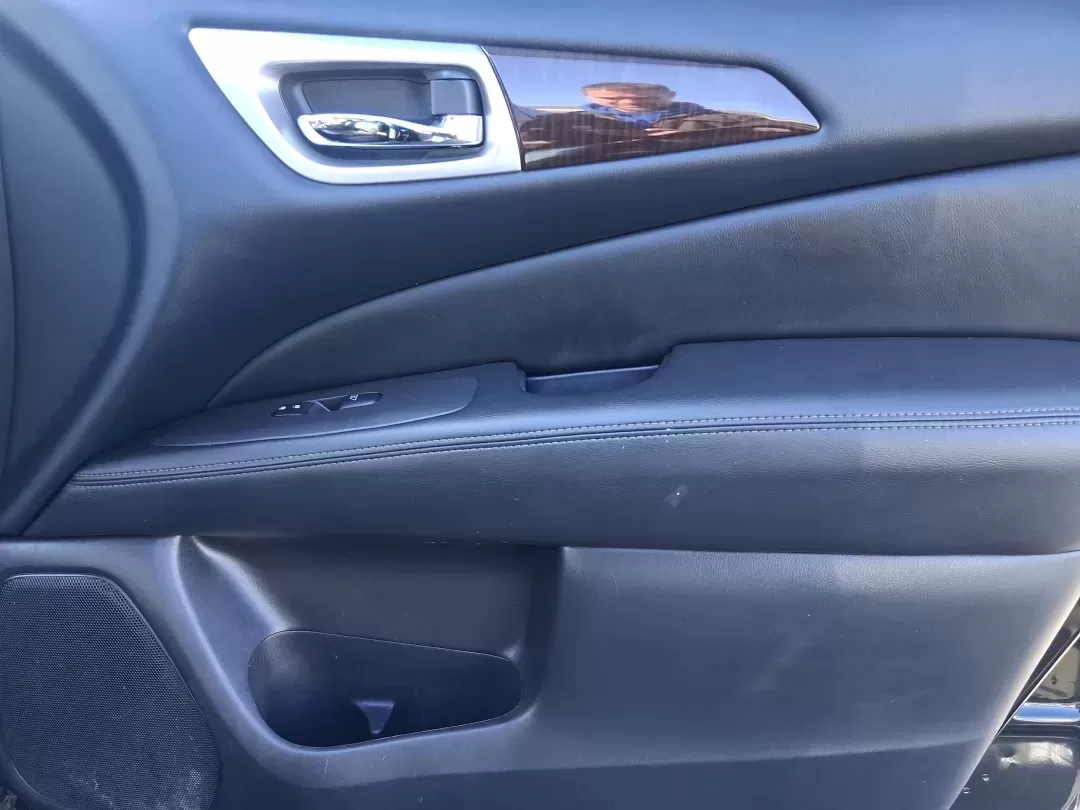 2013 Super Black Nissan Pathfinder Platinum 4WD (5N1AR2MMXDC) with an 3.5L V6 DOHC 24V engine, Continuously Variable Transmission transmission, located at 401 Woodman Dr, Riverside, OH, 45431, (937) 908-9800, 39.760899, -84.123421 - Picture your next weekend: the kids loaded up for a day at the National Museum of the U.S. Air Force, a cooler in the back for a picnic at Riverscape MetroPark, and plenty of room for friends or gear-without feeling cramped on I675 or Route 35. This 2013 Nissan Pathfinder Platinum 4WD is built for r - Photo#18