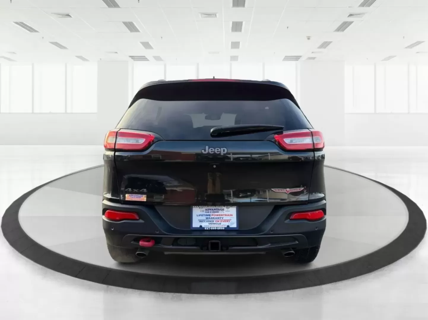 2014 Brilliant Black Crystal P Jeep Cherokee Trailhawk 4WD (1C4PJMBS4EW) with an 3.2L V6 DOHC 24V engine, 9-Speed Automatic transmission, located at 4508 South Dixie Dr, Moraine, OH, 45439, (937) 908-9800, 39.689976, -84.218452 - **Explore New Horizons with the 2014 Jeep Cherokee Trailhawk Your Adventure Awaits!**<br /> <br /> Looking for a vehicle that can keep up with your adventurous spirit while still being suitable for everyday life? Look no further than the 2014 Jeep Cherokee Trailhawk! This capable crossover SUV is p - Photo#3