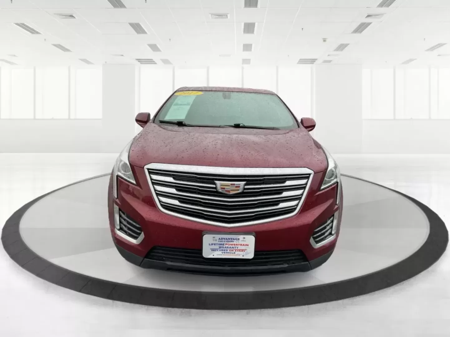 2017 Cadillac XT5 Luxury AWD (1GYKNDRS4HZ) with an 3.6L V6 DOHC 24V engine, 8-Speed Automatic transmission, located at 8750 N County Rd 25A, Piqua, OH, 45356, (937) 908-9800, 40.164391, -84.232513 - **Discover the Perfect Blend of Luxury and Functionality with the 2017 Cadillac XT5 at Jamestown Auto Sales!**<br /> <br /> Are you searching for a vehicle that seamlessly fits into your busy lifestyle while offering the luxurious comfort you deserve? Look no further than the 2017 Cadillac XT5 Luxur - Photo#7