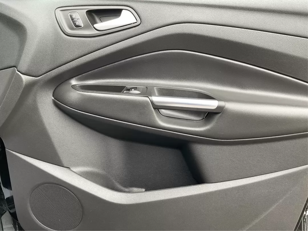 2017 Ford Escape SE (1FMCU9GD0HU) with an Other engine, located at 1951 S Dayton Lakeview Rd., New Carlisle, OH, 45344, (937) 908-9800, 39.890999, -84.050255 - **Explore New Adventures with the 2017 Ford Escape SE - Your Perfect Companion for Every Journey!**<br /> <br /> Imagine embarking on spontaneous weekend getaways or daily commutes with absolute confidence and comfort. The 2017 Ford Escape SE, now available at Advantage Car and Credit in Fairborn, O - Photo#20