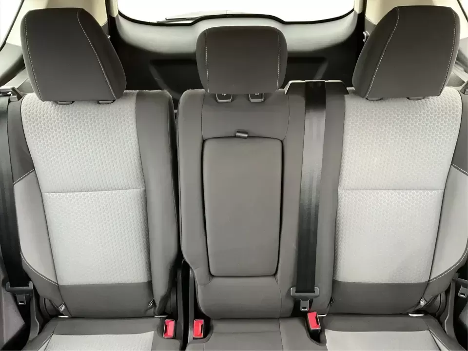 2017 Ford Escape SE (1FMCU9GD0HU) with an 1.5L L4 DOHC 16V engine, 6A transmission, located at 1230 East Main St, Xenia, OH, 45385, (937) 908-9800, 39.688026, -83.910172 - **Explore New Adventures with the 2017 Ford Escape SE - Your Perfect Companion for Every Journey!**<br /> <br /> Imagine embarking on spontaneous weekend getaways or daily commutes with absolute confidence and comfort. The 2017 Ford Escape SE, now available at Advantage Car and Credit in Fairborn, O - Photo#14