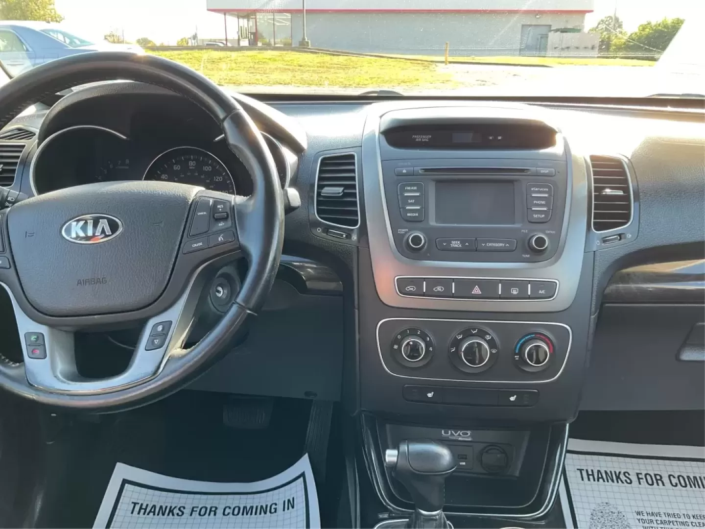 2015 Kia Sorento LX AWD (5XYKTDA64FG) with an 2.4L L4 DOHC 16V engine, 6-Speed Automatic transmission, located at 401 Woodman Dr, Riverside, OH, 45431, (937) 908-9800, 39.760899, -84.123421 - Are you ready for your next adventure? Whether it's a weekend getaway or the daily commute, the 2015 Kia Sorento LX AWD offers the perfect blend of comfort, versatility, and style. This spacious and well-equipped SUV is ideal for growing families, outdoor enthusiasts, or anyone seeking a reliable ve - Photo#12