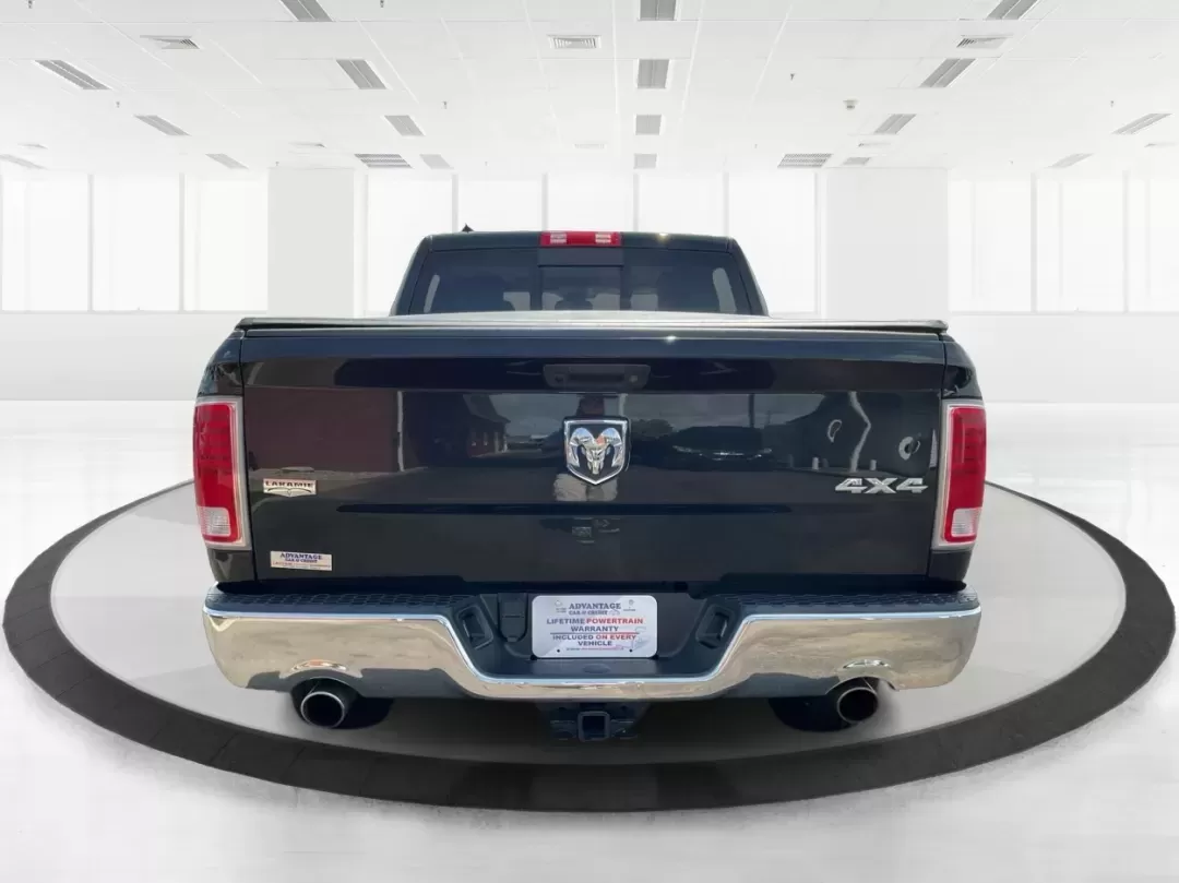 2015 Ram 1500 Laramie Crew Cab SWB 4WD (1C6RR7NT7FS) with an 5.7L V8 OHV 16V engine, 8-Speed Automatic transmission, located at 1230 East Main St, Xenia, OH, 45385, (937) 908-9800, 39.688026, -83.910172 - **Unlock Your Weekend Adventures with the 2015 Ram 1500 Laramie Crew Cab 4WD at Jamestown Auto Sales!**<br /> <br /> Are you ready to elevate your lifestyle with a vehicle that combines power, comfort, and versatility? Look no further than this 2015 Ram 1500 Laramie Crew Cab SWB, the ultimate truck - Photo#3