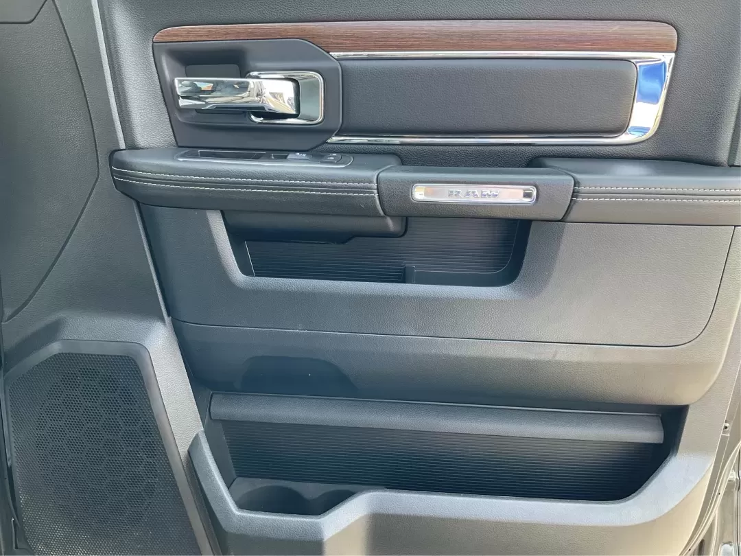 2015 Ram 1500 Laramie Crew Cab SWB 4WD (1C6RR7NT7FS) with an 5.7L V8 OHV 16V engine, 8-Speed Automatic transmission, located at 1230 East Main St, Xenia, OH, 45385, (937) 908-9800, 39.688026, -83.910172 - **Unlock Your Weekend Adventures with the 2015 Ram 1500 Laramie Crew Cab 4WD at Jamestown Auto Sales!**<br /> <br /> Are you ready to elevate your lifestyle with a vehicle that combines power, comfort, and versatility? Look no further than this 2015 Ram 1500 Laramie Crew Cab SWB, the ultimate truck - Photo#20