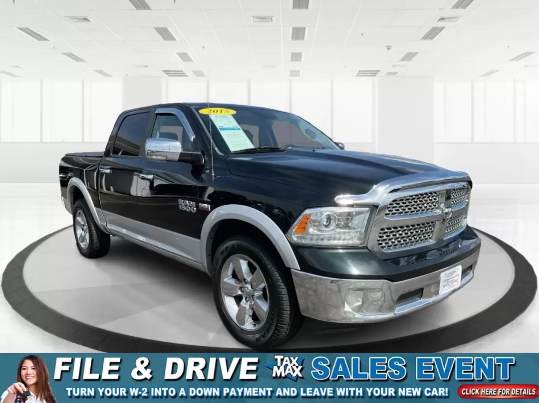 2015 Ram 1500 Laramie Crew Cab SWB 4WD (1C6RR7NT7FS) with an 5.7L V8 OHV 16V engine, 8-Speed Automatic transmission, located at 1230 East Main St, Xenia, OH, 45385, (937) 908-9800, 39.688026, -83.910172 - **Unlock Your Weekend Adventures with the 2015 Ram 1500 Laramie Crew Cab 4WD at Jamestown Auto Sales!**<br /> <br /> Are you ready to elevate your lifestyle with a vehicle that combines power, comfort, and versatility? Look no further than this 2015 Ram 1500 Laramie Crew Cab SWB, the ultimate truck - Photo#0