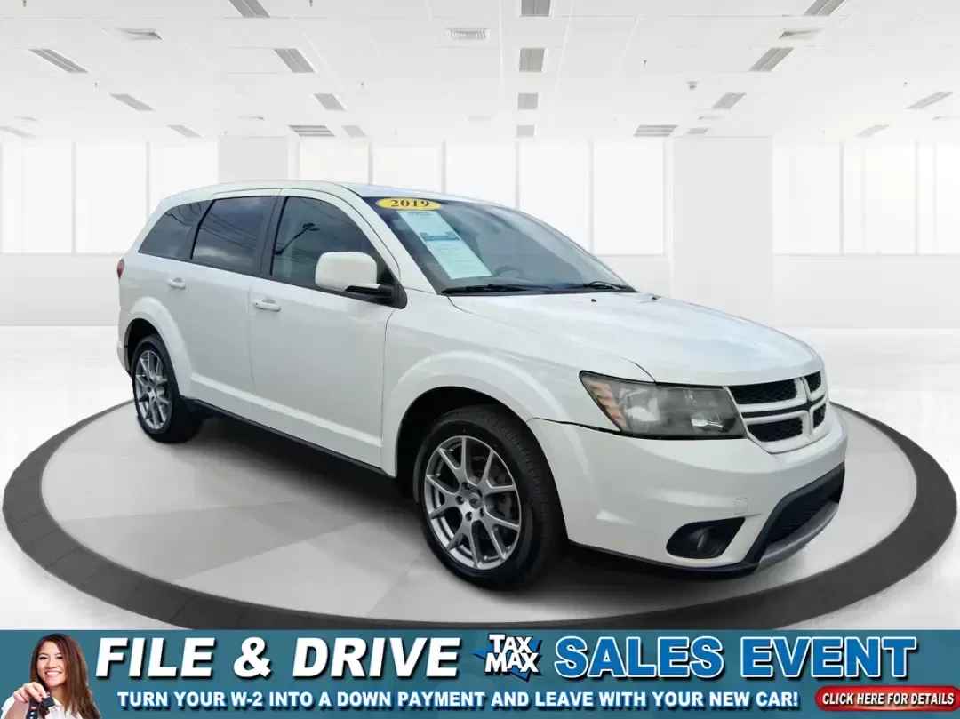 2019 Dodge Journey GT (3C4PDCEG2KT) with an 3.6L V6 DOHC 24V engine, 6-Speed Automatic transmission, located at 1184 Kauffman Ave, Fairborn, OH, 45324, (937) 908-9800, 39.807072, -84.030914 - 2019 Dodge Journey GT - Photo#0