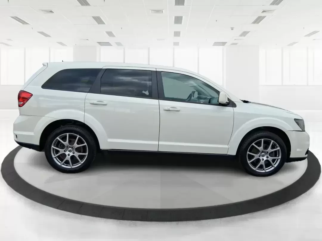 2019 Dodge Journey GT (3C4PDCEG2KT) with an 3.6L V6 DOHC 24V engine, 6-Speed Automatic transmission, located at 1184 Kauffman Ave, Fairborn, OH, 45324, (937) 908-9800, 39.807072, -84.030914 - 2019 Dodge Journey GT - Photo#1