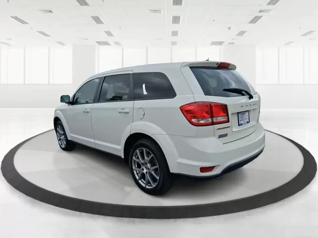 2019 Dodge Journey GT (3C4PDCEG2KT) with an 3.6L V6 DOHC 24V engine, 6-Speed Automatic transmission, located at 1184 Kauffman Ave, Fairborn, OH, 45324, (937) 908-9800, 39.807072, -84.030914 - 2019 Dodge Journey GT - Photo#4