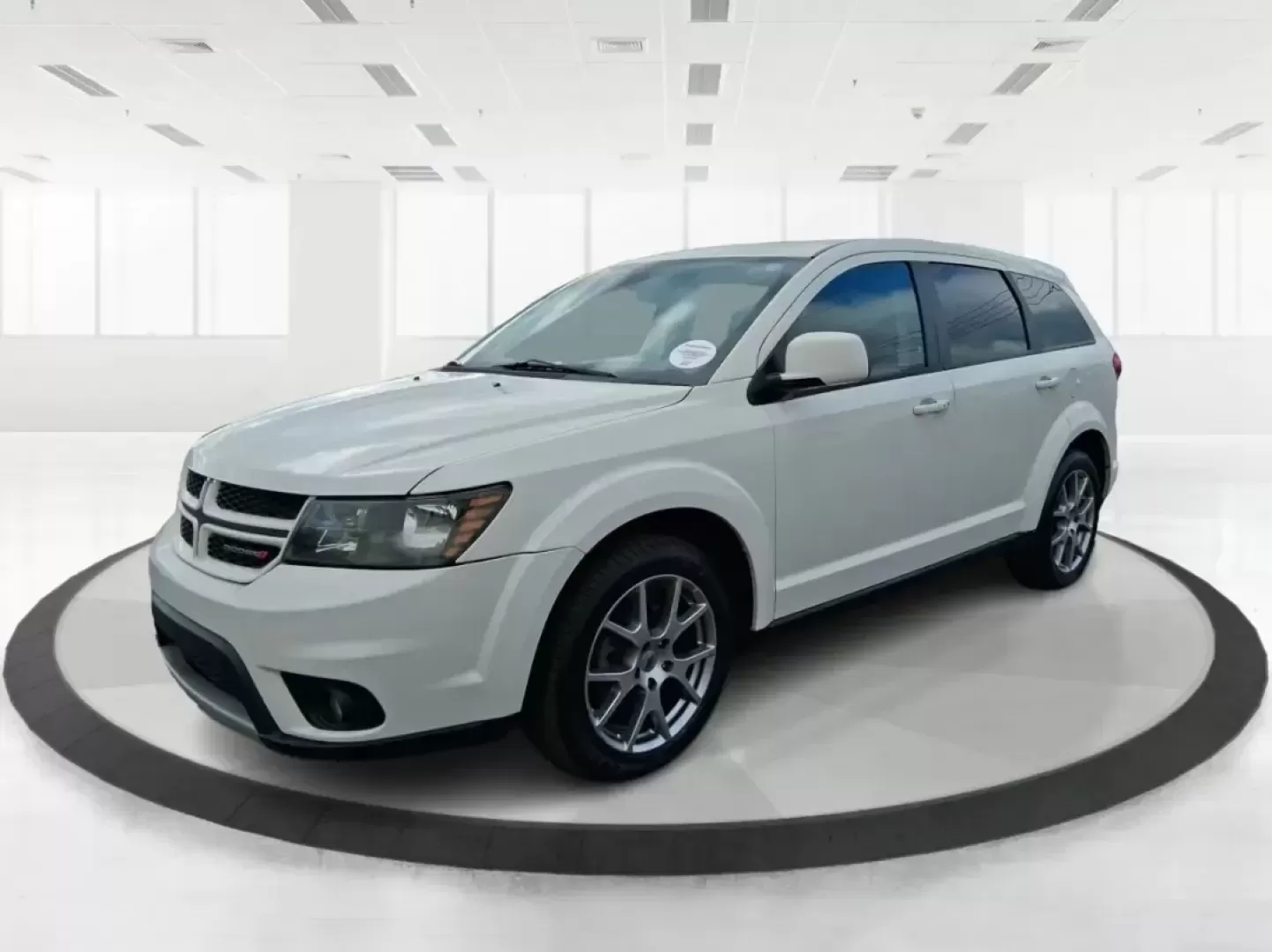 2019 Dodge Journey GT (3C4PDCEG2KT) with an 3.6L V6 DOHC 24V engine, 6-Speed Automatic transmission, located at 1184 Kauffman Ave, Fairborn, OH, 45324, (937) 908-9800, 39.807072, -84.030914 - Load up the family, point the nose toward a weekend getaway, and enjoy the kind of space and V6 confidence that makes everyday errands feel easy-this 2019 Dodge Journey GT is a smart pick for commuters, growing families, and budget-conscious buyers who want an SUV that's ready for real life in Fairb - Photo#8