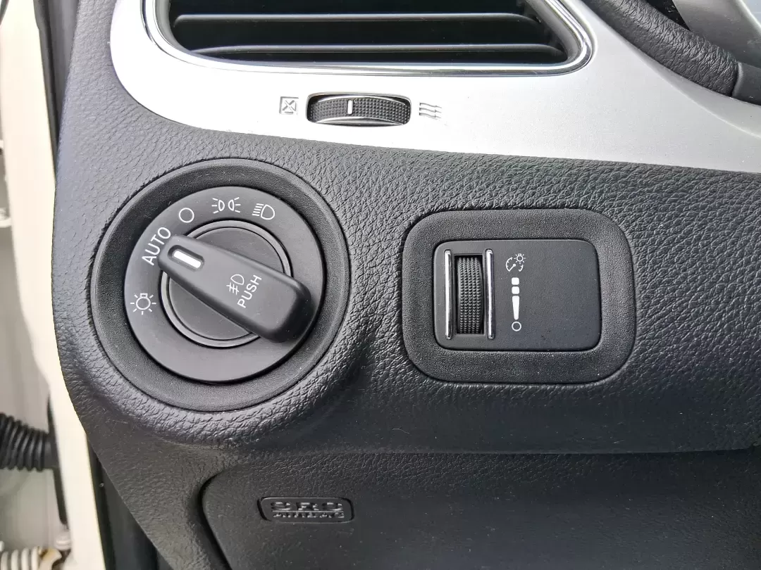 2019 Dodge Journey GT (3C4PDCEG2KT) with an 3.6L V6 DOHC 24V engine, 6-Speed Automatic transmission, located at 1184 Kauffman Ave, Fairborn, OH, 45324, (937) 908-9800, 39.807072, -84.030914 - 2019 Dodge Journey GT - Photo#17