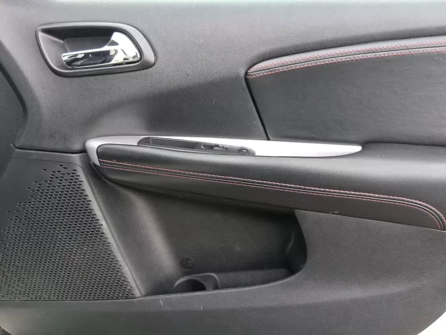 2019 Dodge Journey GT (3C4PDCEG2KT) with an 3.6L V6 DOHC 24V engine, 6-Speed Automatic transmission, located at 1184 Kauffman Ave, Fairborn, OH, 45324, (937) 908-9800, 39.807072, -84.030914 - Load up the family, point the nose toward a weekend getaway, and enjoy the kind of space and V6 confidence that makes everyday errands feel easy-this 2019 Dodge Journey GT is a smart pick for commuters, growing families, and budget-conscious buyers who want an SUV that's ready for real life in Fairb - Photo#20