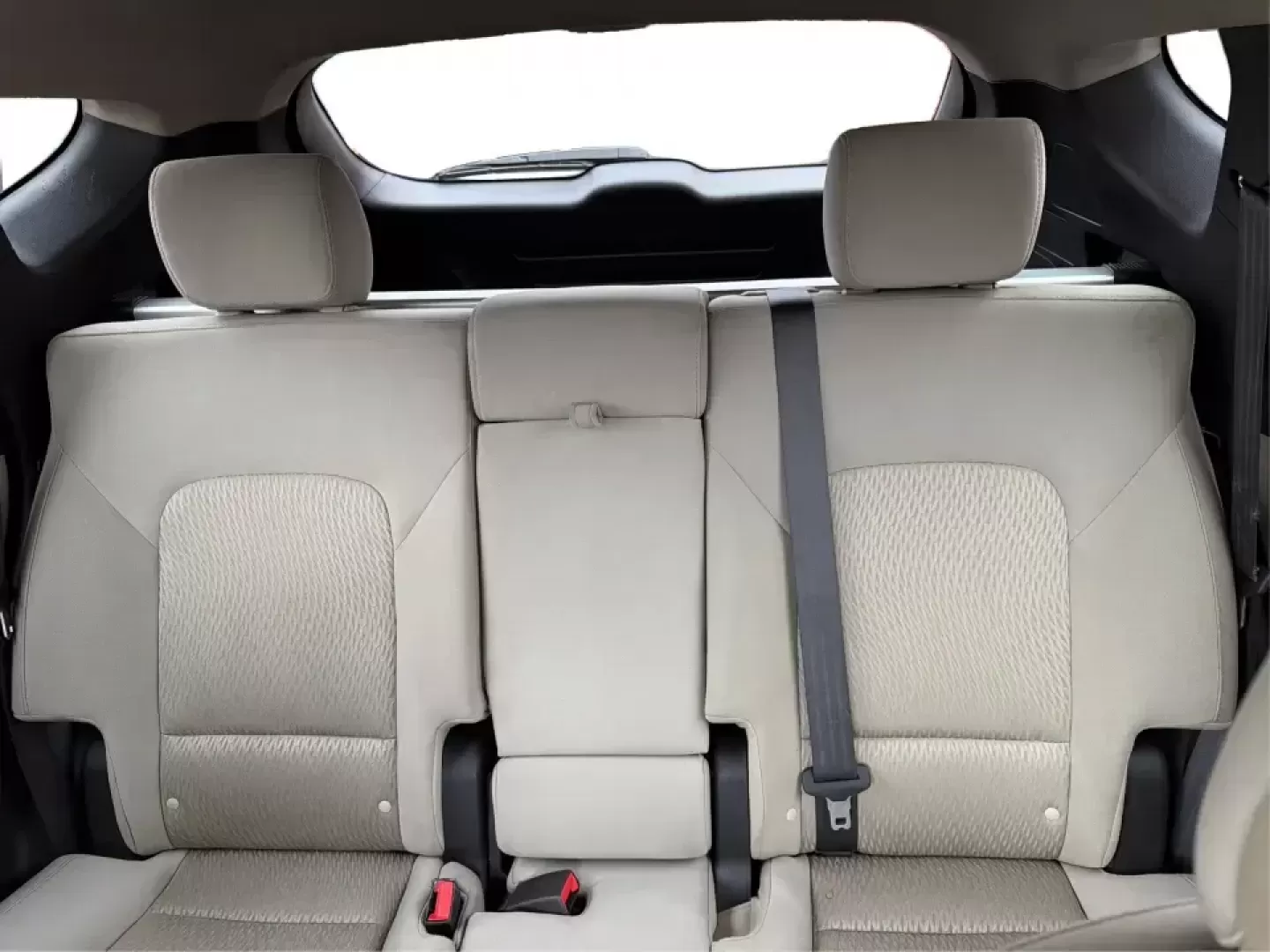 2013 Hyundai Santa Fe Sport 2.4 AWD (5XYZUDLB7DG) with an 2.4L L4 DOHC 16V engine, 6-Speed Automatic transmission, located at 401 Woodman Dr, Riverside, OH, 45431, (937) 908-9800, 39.760899, -84.123421 - **Experience the Freedom of Adventure with the 2013 Hyundai Santa Fe Sport AWD at Advantage Car and Credit - Riverside!**<br /> <br /> Are you ready to elevate your family's adventures or tackle your daily commutes with style and comfort? The 2013 Hyundai Santa Fe Sport 2.4 AWD is the perfect vehicl - Photo#14