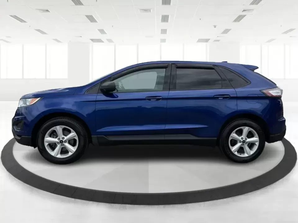 2015 Ford Edge SE FWD (2FMTK3G98FB) with an 2.0L L4 DOHC 16V engine, 6-Speed Automatic transmission, located at 8750 N County Rd 25A, Piqua, OH, 45356, (937) 908-9800, 40.164391, -84.232513 - Need an SUV that fits real life in the Miami Valley-school drop-offs, a steady commute down I75, and weekend errands that somehow turn into a full cargo load? This 2015 Ford Edge SE FWD is built for everyday versatility, with comfortable seating for five, a roomy cabin, and practical tech that helps- Photo#5